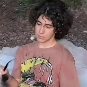 Karasuda denize giren Efe, boğuldu