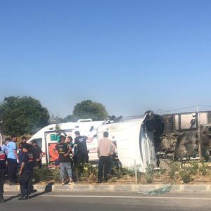 Tekirdağda devrilen kamyonun sürücüsü yaralandı