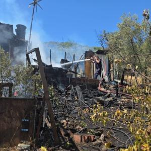 Bursa’da bağ evi alev alev yandı