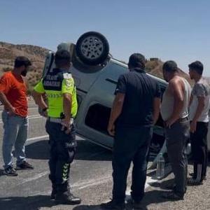 Siirt’te takla atan hafif ticari aracın sürücüsü yaralandı
