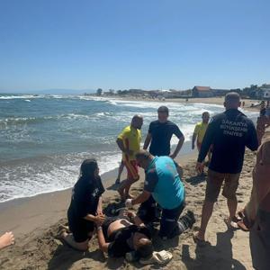 Yasağa rağmen denize açıldılar; son anda boğulmaktan kurtarıldılar