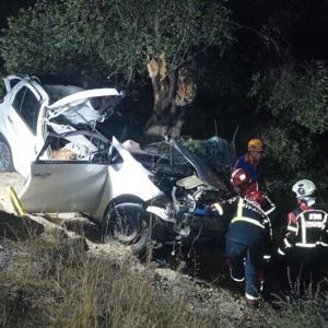 Otomobil zeytinliğe savruldu: 2 ölü, 1 ağır yaralı