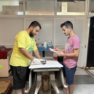Stajyerler caretta carettaların geleceği için çalışıyor