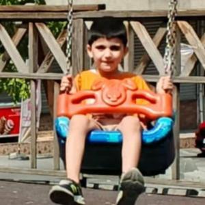 İstanbul- Küçükçekmecede kaybolduktan sonra gölde hareketsiz bulunan Adem, hastanede hayatını kaybetti