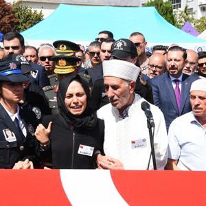 İzmirde şehit 2 polis için tören