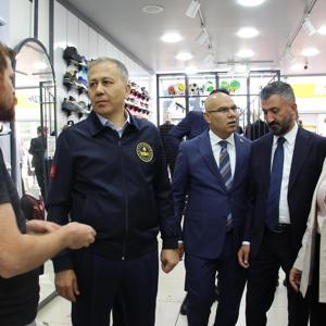 Bakan Yerlikaya: Demokrasi sokakta değil, sandıkta güçlenir