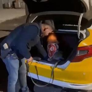 Tunceli’de taksideki uyuşturucuyu ‘Ayar’ buldu; 2 tutuklama