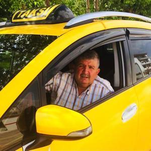 Yürürken aracın çarptığı taksici öldü