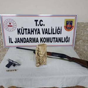 Kütahya’da tıp ve sağlık tanrısı Asklepios heykeli ele geçirildi