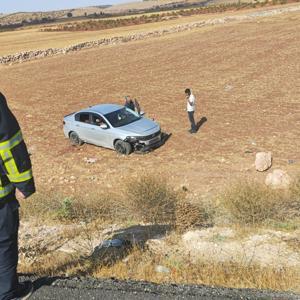 Mardinde tarlaya devrilen otomobildeki 6 kişi yaralandı