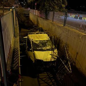 Kayseri’de kamyonet sulama kanalına düştü: 2 yaralı