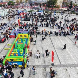Bağcılar Belediyesi Gençlik ve Spor Festivali düzenledi