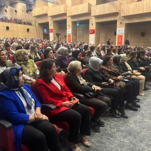 Niğdede koruyucu aileler buluştu