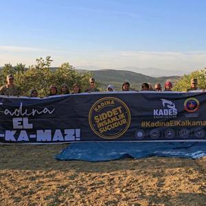 Jandarma, kadınlarla zeytin toplayıp, KADES’i anlattı