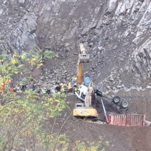 Orduda maden ocağında devrilen kamyonun sürücü hayatını kaybetti