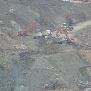 Sivasta göçük altında kalan şantiye müdürü aranıyor