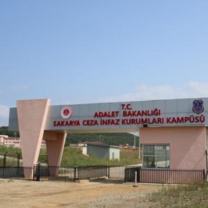 Cezaevinde gıda zehirlenmesi şüphesi; 123 hükümlü hastaneye kaldırıldı