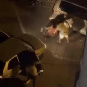 İstanbul - Üsküdarda yol verme tartışmasında çarptığı otomobilin sürücüsü tarafından darbedildi