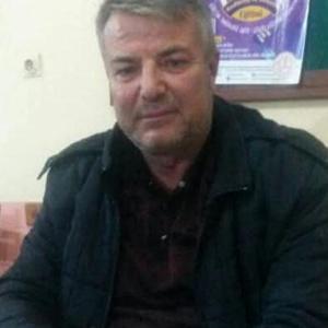 Eski muhtar, köy meydanında av tüfeğiyle öldürüldü