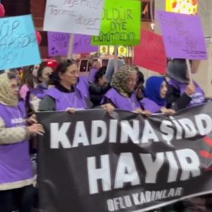 Trabzon’da kadınlardan şiddete karşı yürüyüş