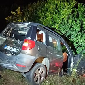 3 aracın karıştığı zincirleme kazada 2 kişi yaralandı