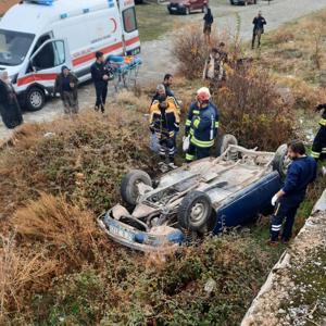 Şarampole yuvarlanan otomobilin sürücüsü öldü