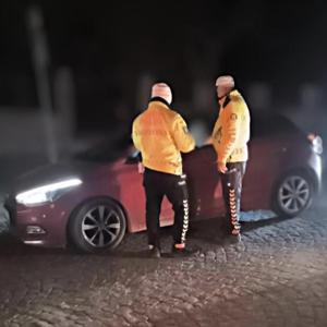 Tarihi caddede yüksek sesle müzik dinleyen 91 araç sürücüsüne ceza