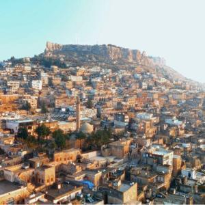 Mardin’de etkili olan sis dronla görüntülendi