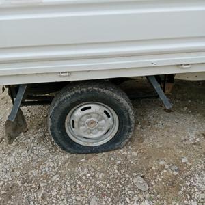 Ankarada tarım işçilerine ait araçlara zarar verildi