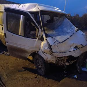 Sinopta işçi servis minibüsü ile otomobil çarpıştı: 1 ölü, 10 yaralı