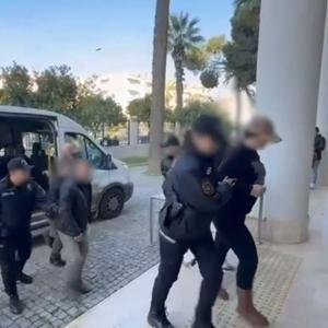 İzmirde uyuşturucu operasyonuna 18 tutuklama