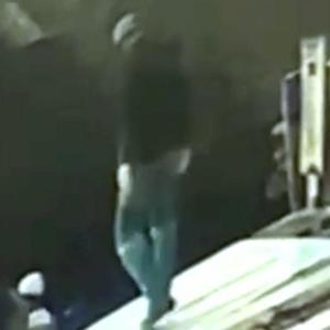 TIRın dorsesinde çalışan işçiye yıldırım isabet etti