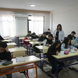 Öğrenciler sınava Büyükşehirle hazırlanıyor