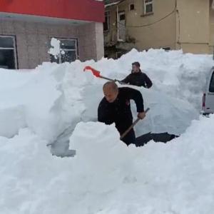 Ovacık’ta kar kalınlığı 1,5 metreye ulaştı