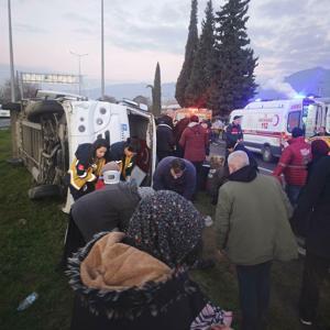 Aydında işçi servis minibüsü devrildi; 16 yaralı