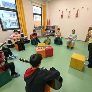 Çocuk kampüslerinde minikler eğlenerek öğreniyor