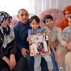 Erzurumdaki yangında 3 işitme engelli çocuk babasız kaldı
