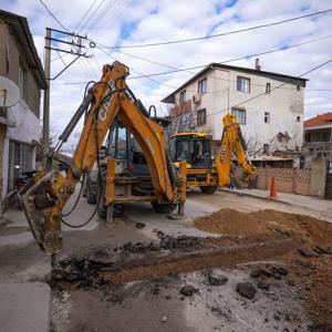 Sarnıç’ta içme suyu altyapı çalışmaları sürüyor