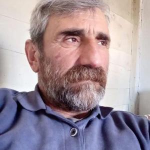 Devrilen traktörün sürücüsü öldü