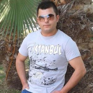Çöp kamyonunun pres kısmına sıkışarak hayatını kaybetti