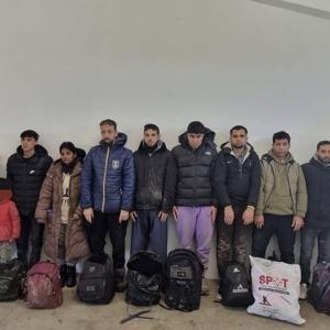 Edirne’de 14 kaçak göçmen yakalandı