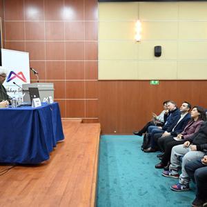 Mersin Roman Yarışması ödülü ‘Halep Yolu’ adlı romanıyla Aydoğan Coşkun’a verildi.