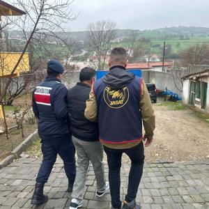 Balıkesirde 20 yıl 8 ay kesinleşmiş hapis cezasıyla aranan firari hükümlü yakalandı