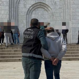 Muğlada 1117 adet sentetik ecza ele geçirildi; 1 şüpheli tutuklandı