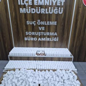 İzmirde 105 bin 270 sentetik ecza ele geçirildi: 7 gözaltı