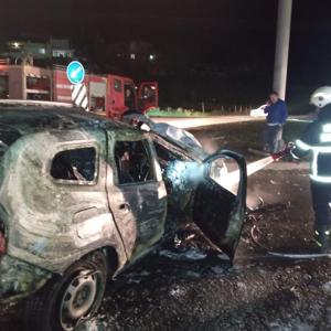 Hatayda kaza sonrası otomobil alev alev yandı: 1 yaralı
