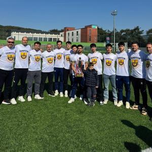 Yenişehir Belediyespor ligi lider bitirdi
