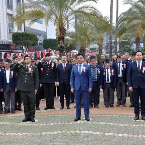 Çanakkale şehitleri törenle anıldı