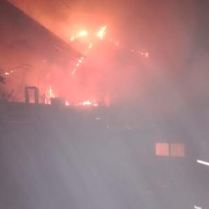 Mudurnuda ev yangını