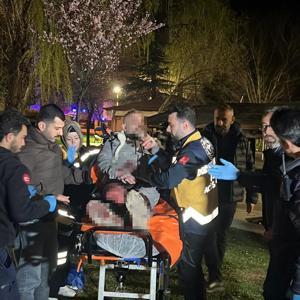 Nevşehir’de parkta bıçaklı kavga: 3 yaralı